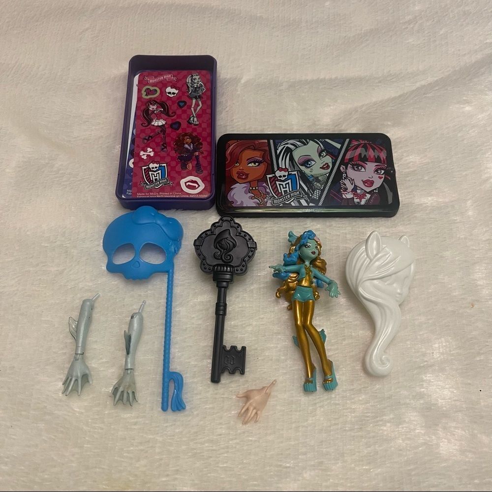 Monster high accessories  